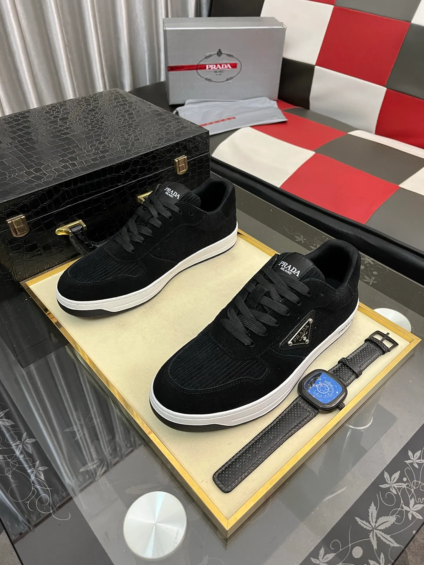 Men's shoes 💰380⌚️⌚️【PRADA】Prada casual shoes, originally developed 1:1, made of high-mercerized cowhide with imported cowhide, silk sheepskin lining, rubber outsole, comfortable and soft on the foot, size: 38-444️⃣Colors available